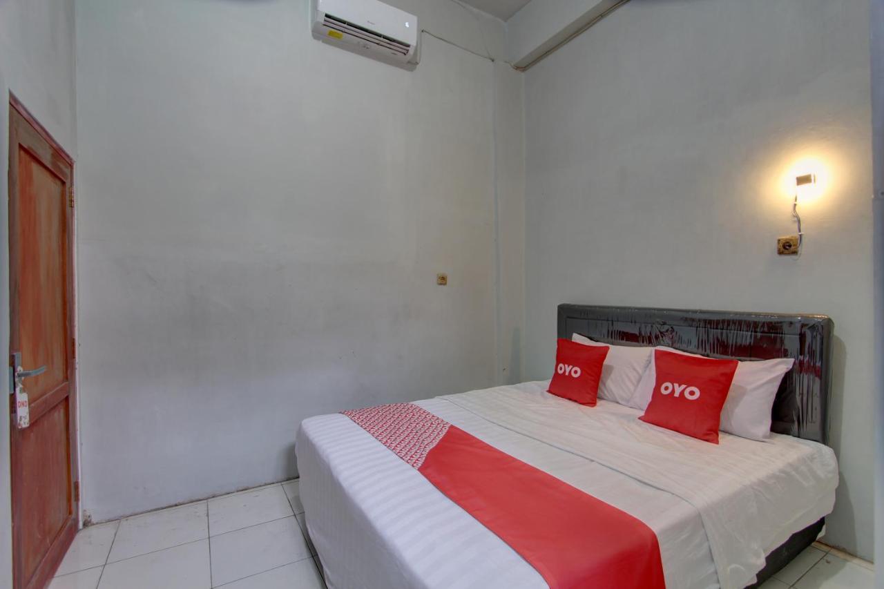 Capital O 91690 Moza Guest House Klaten Eksteriør billede